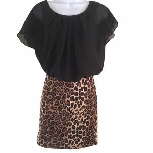 mini cheetah dress
Cheetah print
Comfortable stretch skirt
Excellent condition